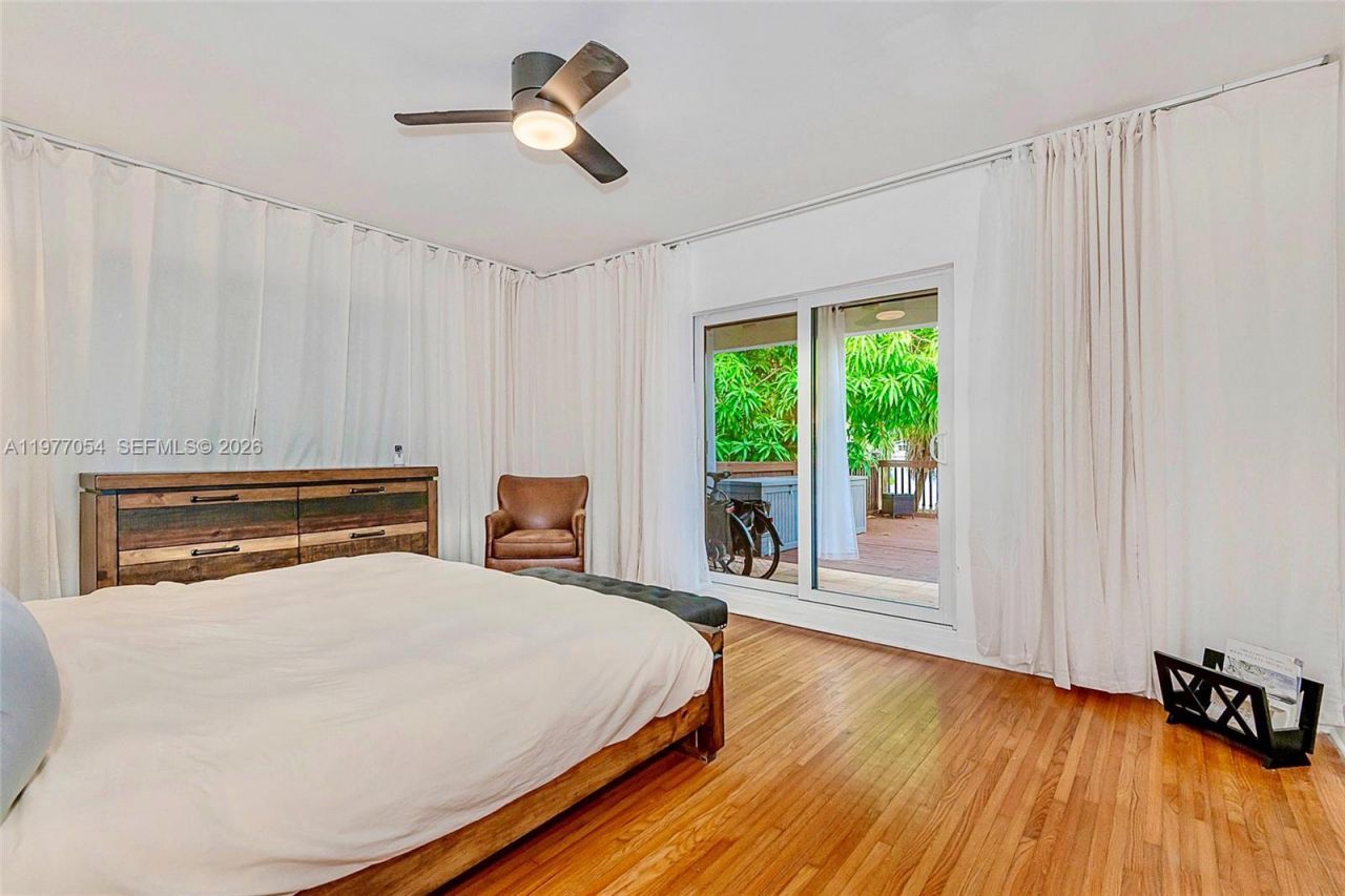 10450 NE 5th Ave , Miami Shores, FL 33138 Photo