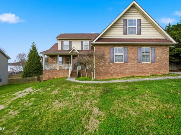 2119 Country Brook Lane, Knoxville, TN 37921