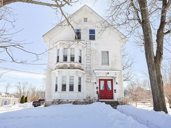 84 Barrows St, North Attleboro, MA 02760