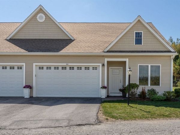 843 Ledgewood Way, Unit 843, Clinton, MA 01510