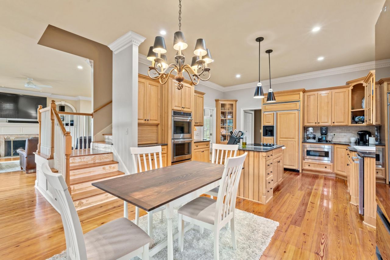 4511 Saint Johns Pl. Photo 10