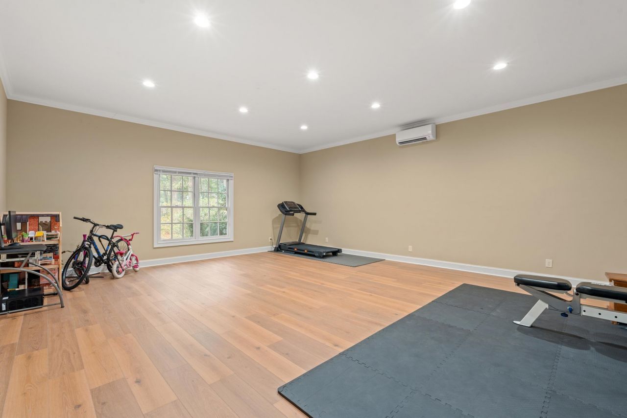 4511 Saint Johns Pl. Photo 16