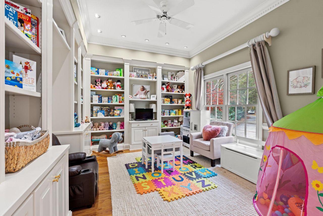 4511 Saint Johns Pl. Photo 18