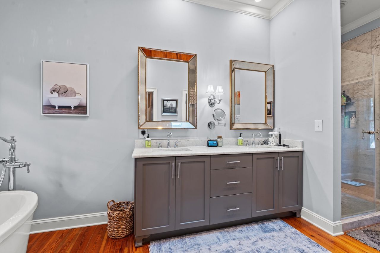 4511 Saint Johns Pl. Photo 23