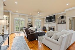 4511 Saint Johns Pl. photo 4