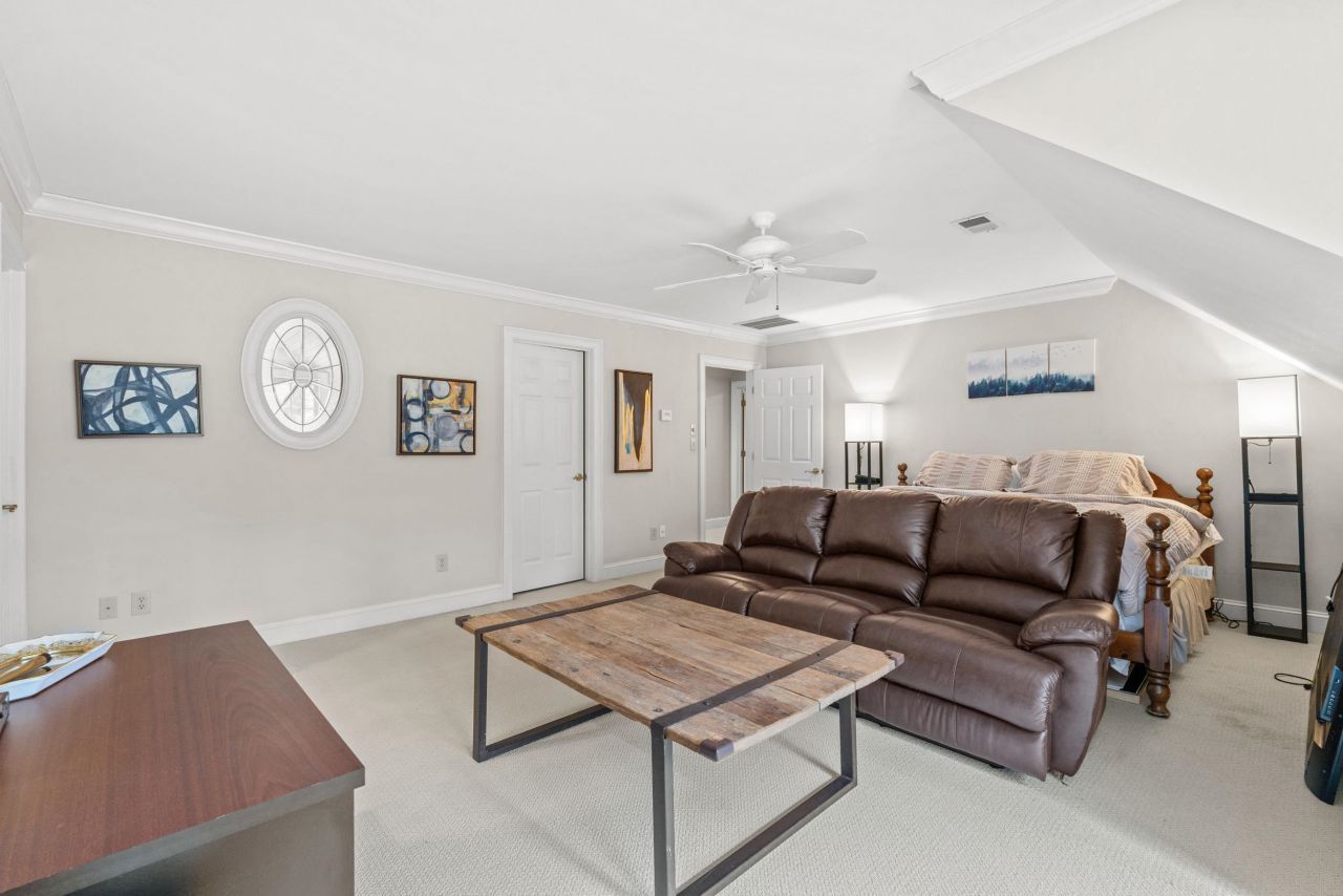 4511 Saint Johns Pl. Photo 32