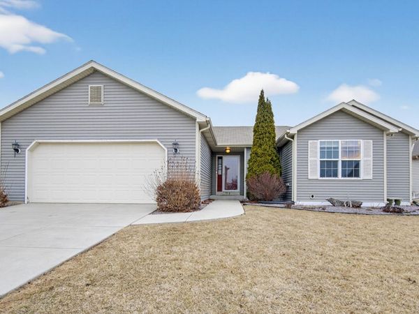 9518 Jasmine Ct, Sturtevant, WI 53177