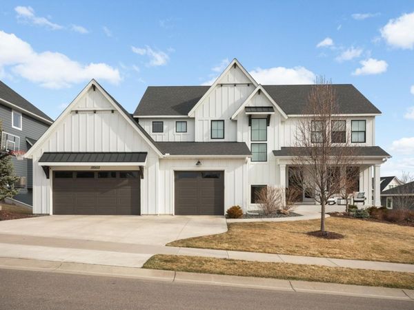 18950 49th Avenue N, Plymouth, MN 55446