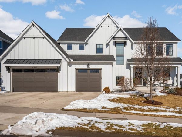 18950 49th Avenue N, Plymouth, MN 55446