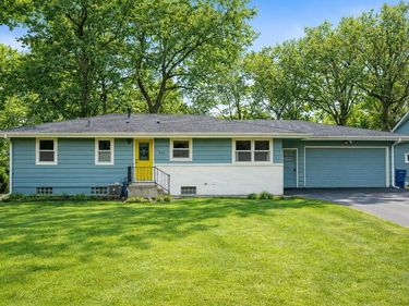 932 11th Avenue SE, Forest Lake, MN 55025