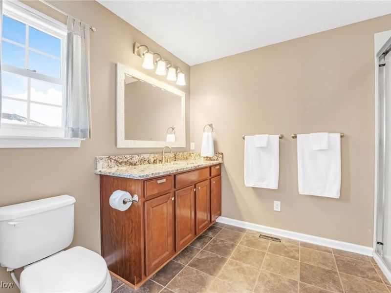 5145 Cardinal Court, Lorain, OH 44053 Photo 16