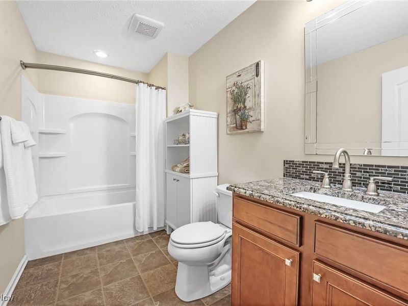 5145 Cardinal Court, Lorain, OH 44053 Photo 20