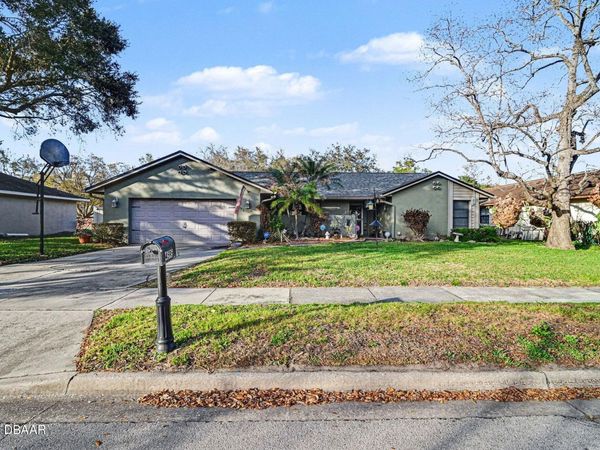 4595 Saint Brides Court, Orlando, FL 32812