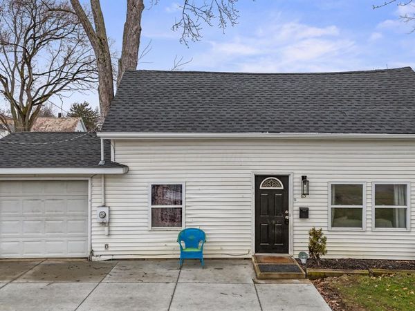 65 N Seneca Street , Rittman, OH 44270