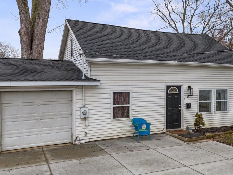 65 N Seneca Street , Rittman, OH 44270 Photo 2