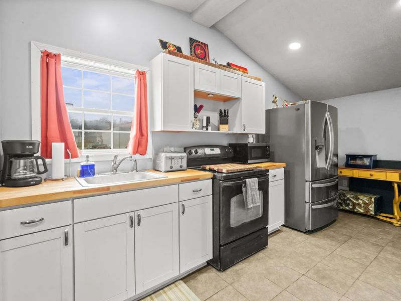 65 N Seneca Street , Rittman, OH 44270 Photo 7