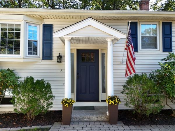 5 Bass Ter, Natick, MA 01760