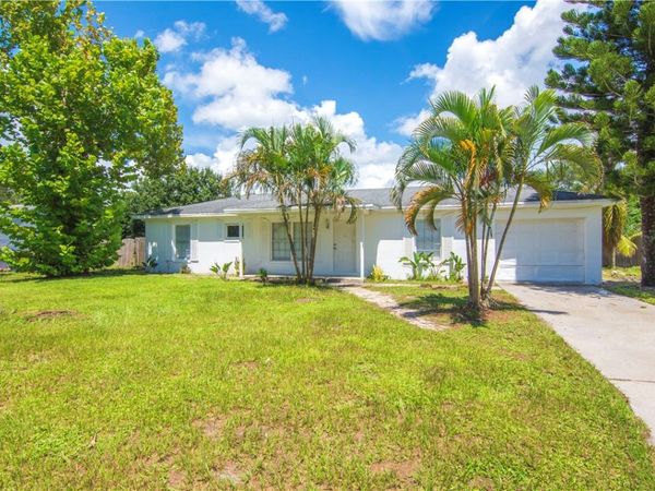 1866 25th Street SW, Vero Beach, FL 32962