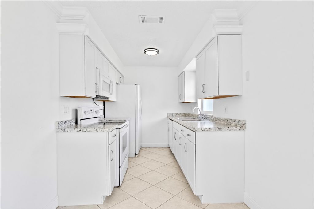 1866 25th Street Sw, Vero Beach, FL 32962 Photo