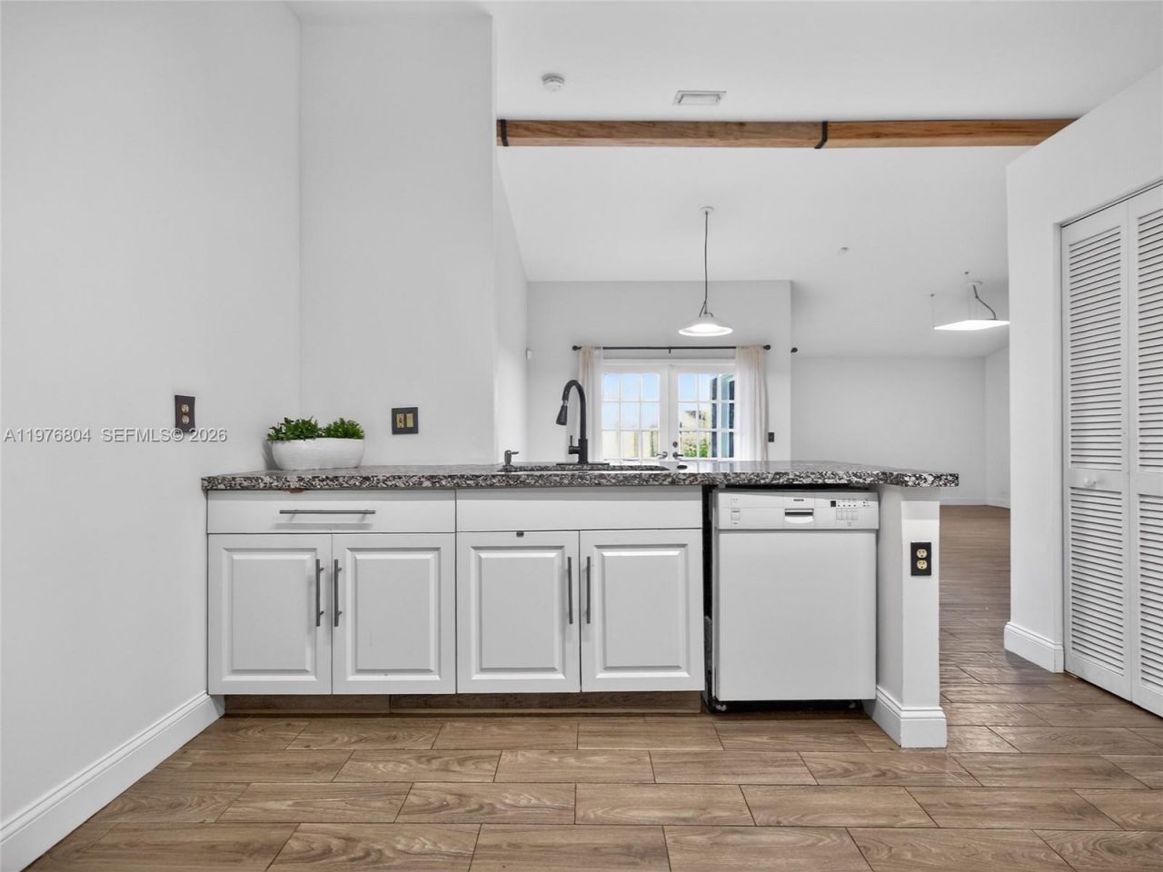 336 S Ketch Dr , Sunrise, FL 33326 Photo