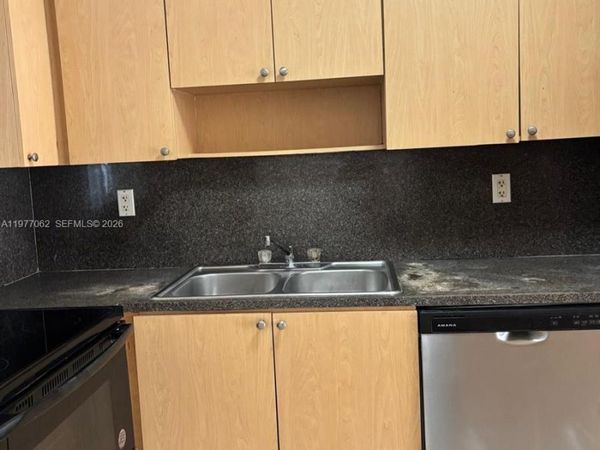 940 NE 170th St , Unit 120, North Miami Beach, FL 33162