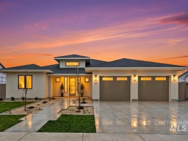 141 NE 8th St, Fruitland, ID 83619