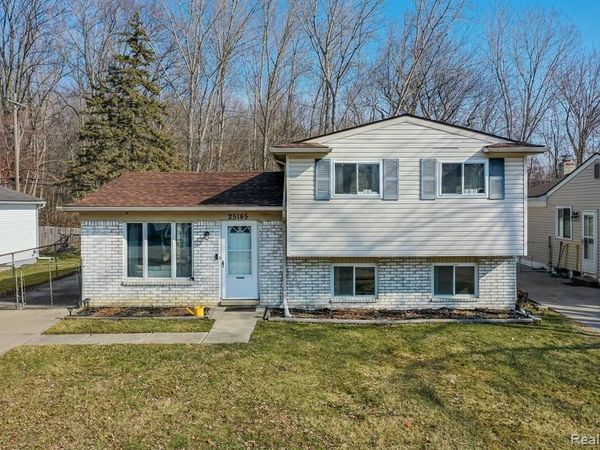 25145 Orchid Street, Harrison Twp, MI 48045