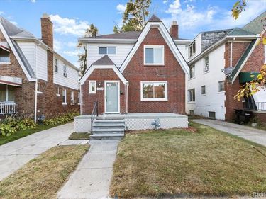 18287 Santa Rosa Drive, Detroit, MI 48221