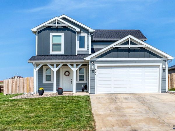 404 HENRY POTTER DR, Box Elder, SD 57719
