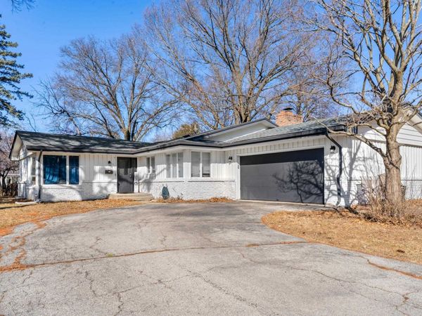 918 Mayfair Place, ROCKFORD, IL 61107