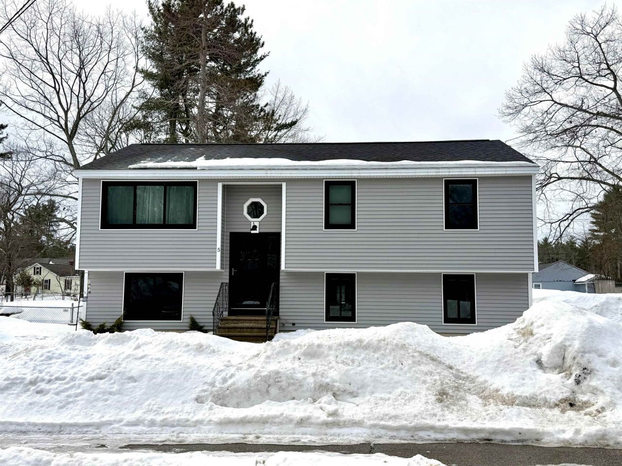 5 Kirsten Avenue, Rochester, NH 03867 Main Photo