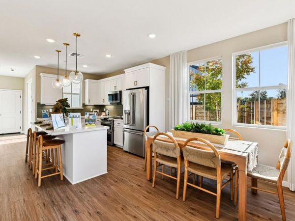 6401 Ventris Walk, Sacramento, CA 95823