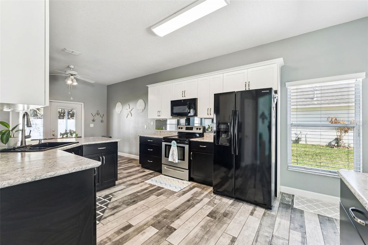 1483 Surrey Park Drive , Port Orange, FL 32128 Photo