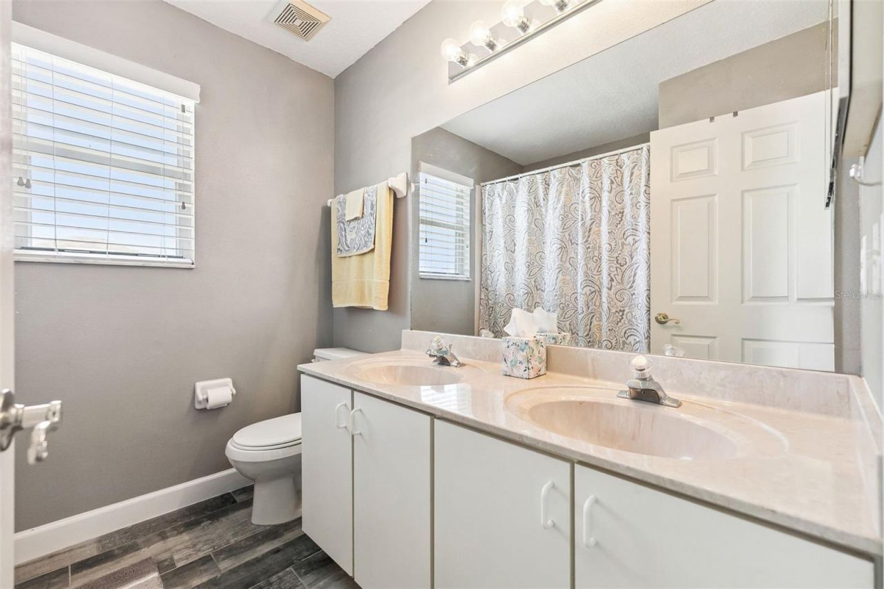 1483 Surrey Park Drive , Port Orange, FL 32128 Photo