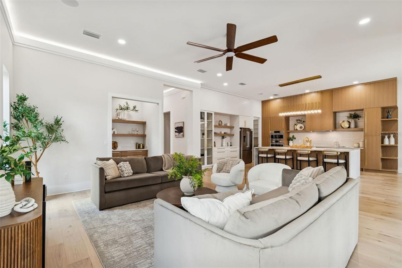 810 W Braddock Street, Tampa, FL 33603 Photo