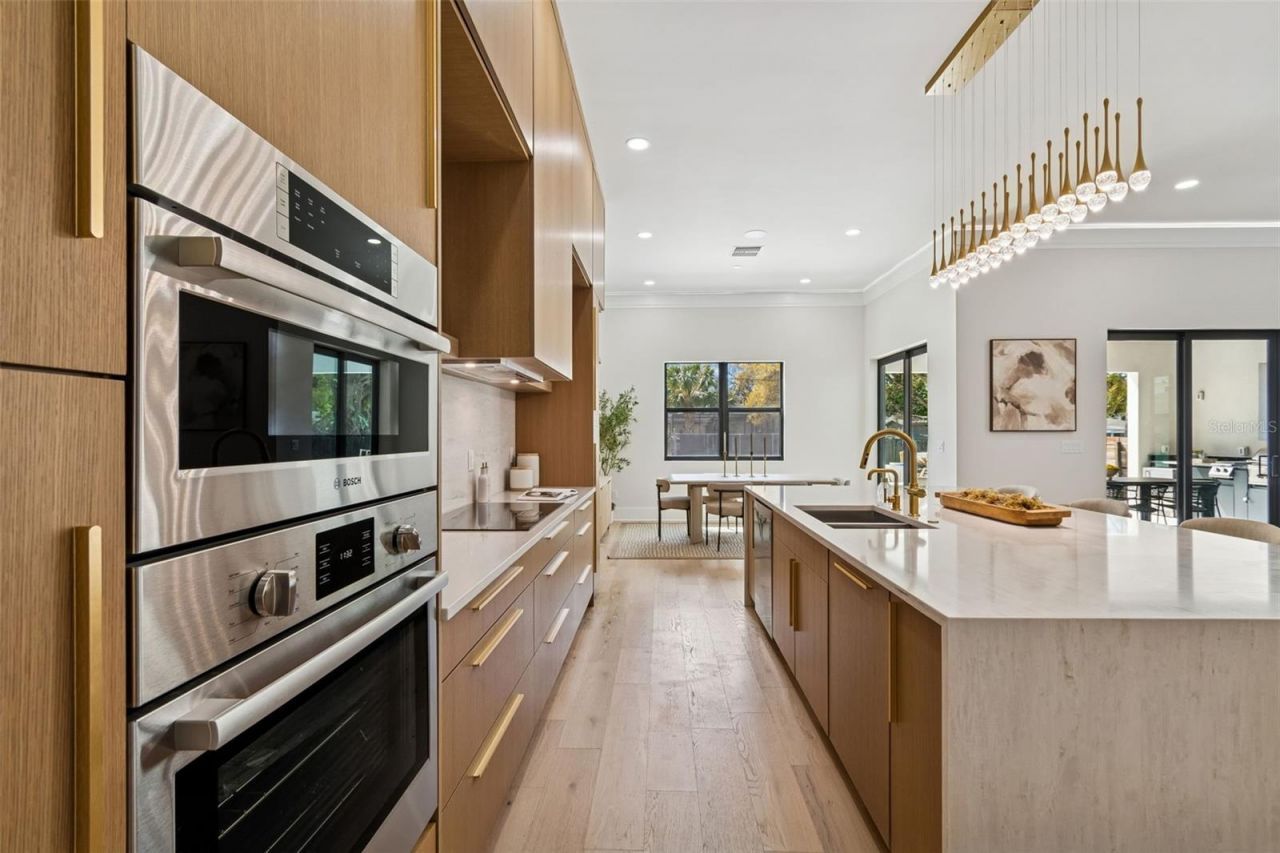 810 W Braddock Street, Tampa, FL 33603 Photo