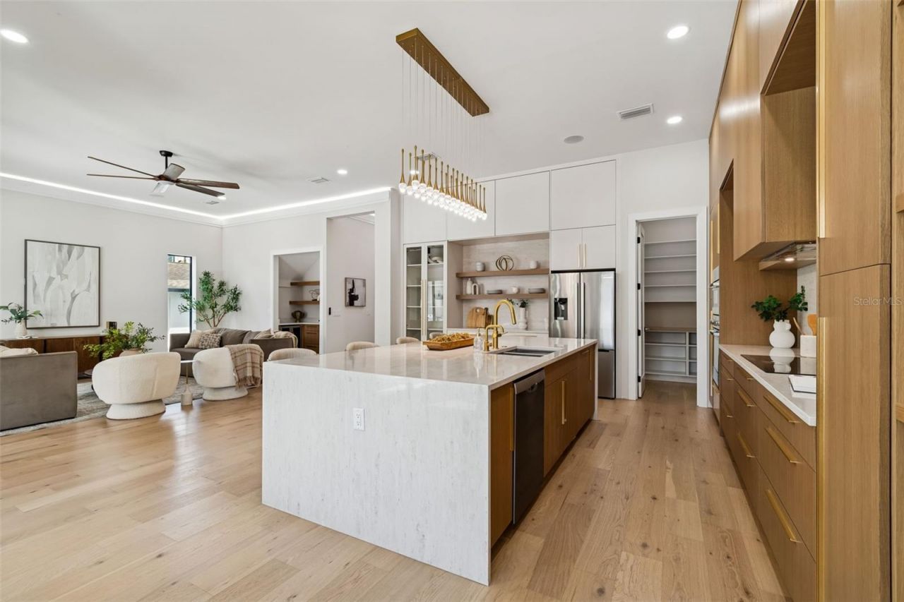 810 W Braddock Street, Tampa, FL 33603 Photo