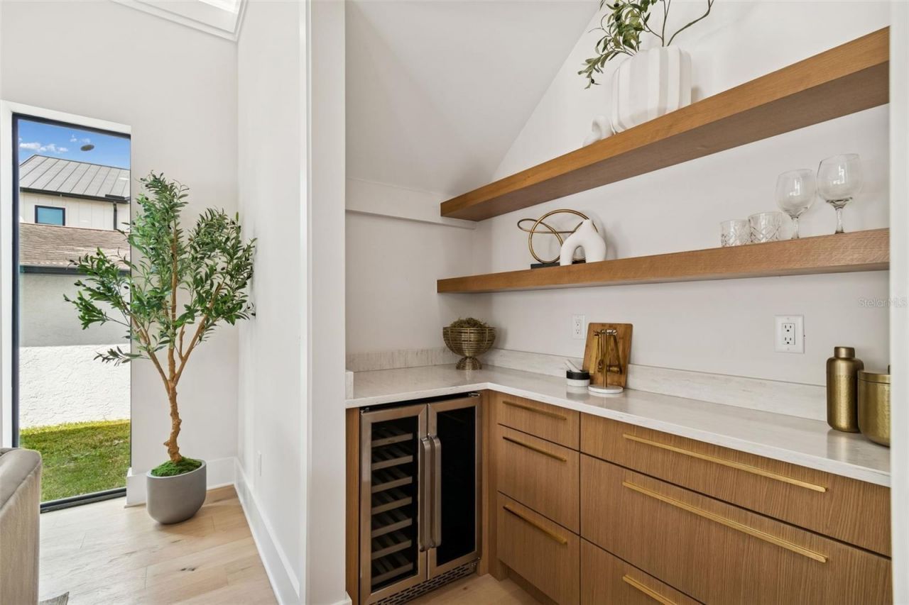 810 W Braddock Street, Tampa, FL 33603 Photo