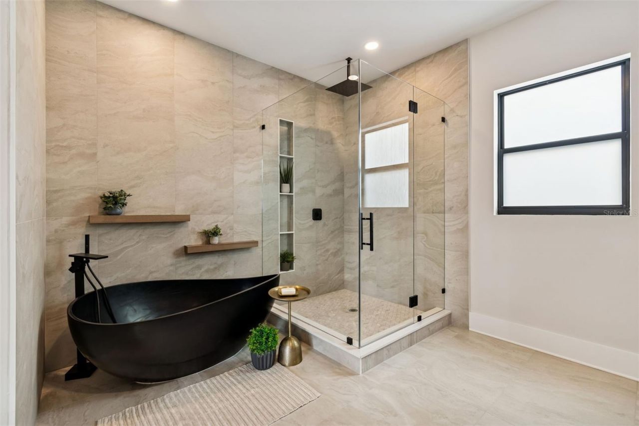 810 W Braddock Street, Tampa, FL 33603 Photo