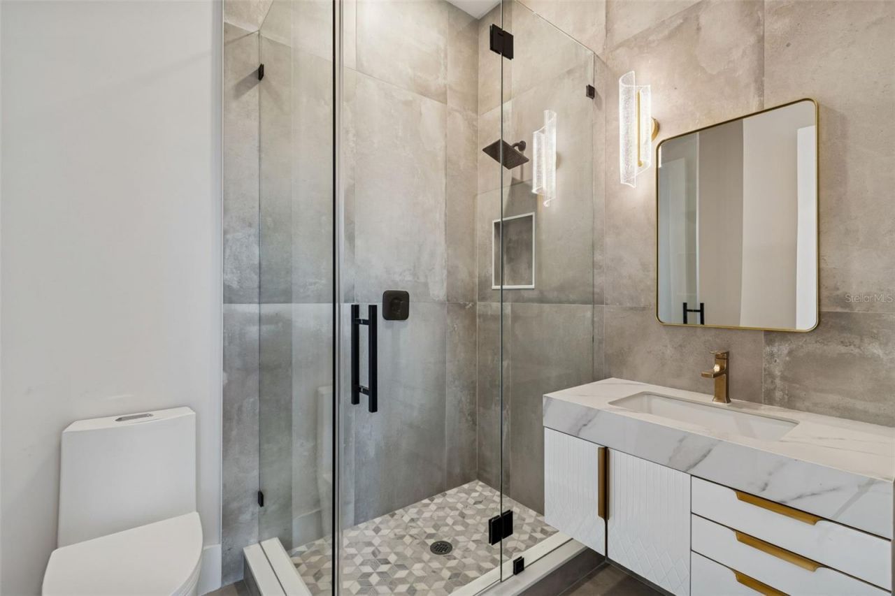 810 W Braddock Street, Tampa, FL 33603 Photo