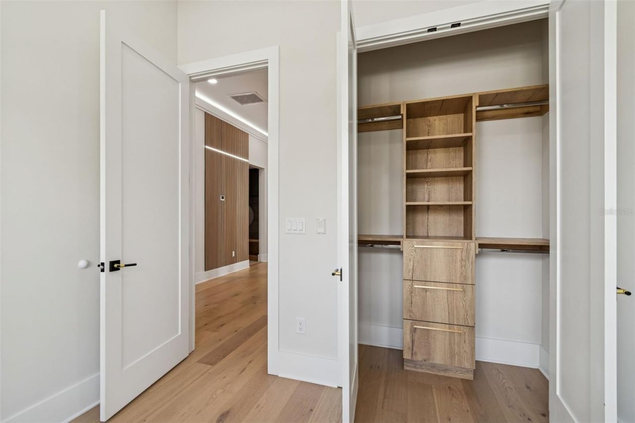 810 W Braddock Street, Tampa, FL 33603 Photo