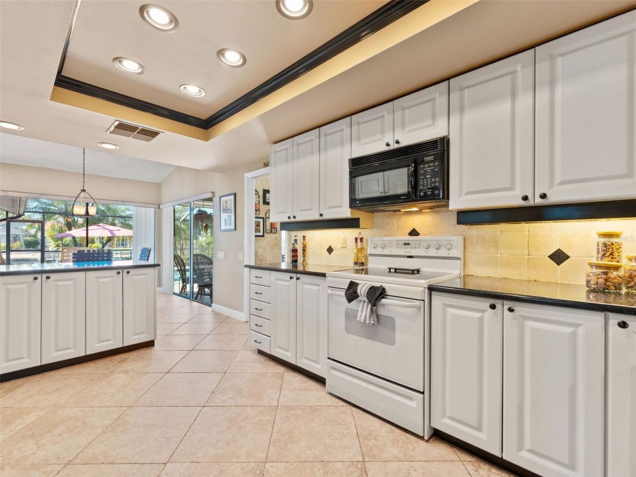4830 Longwater Way, Tampa, FL 33615 Photo