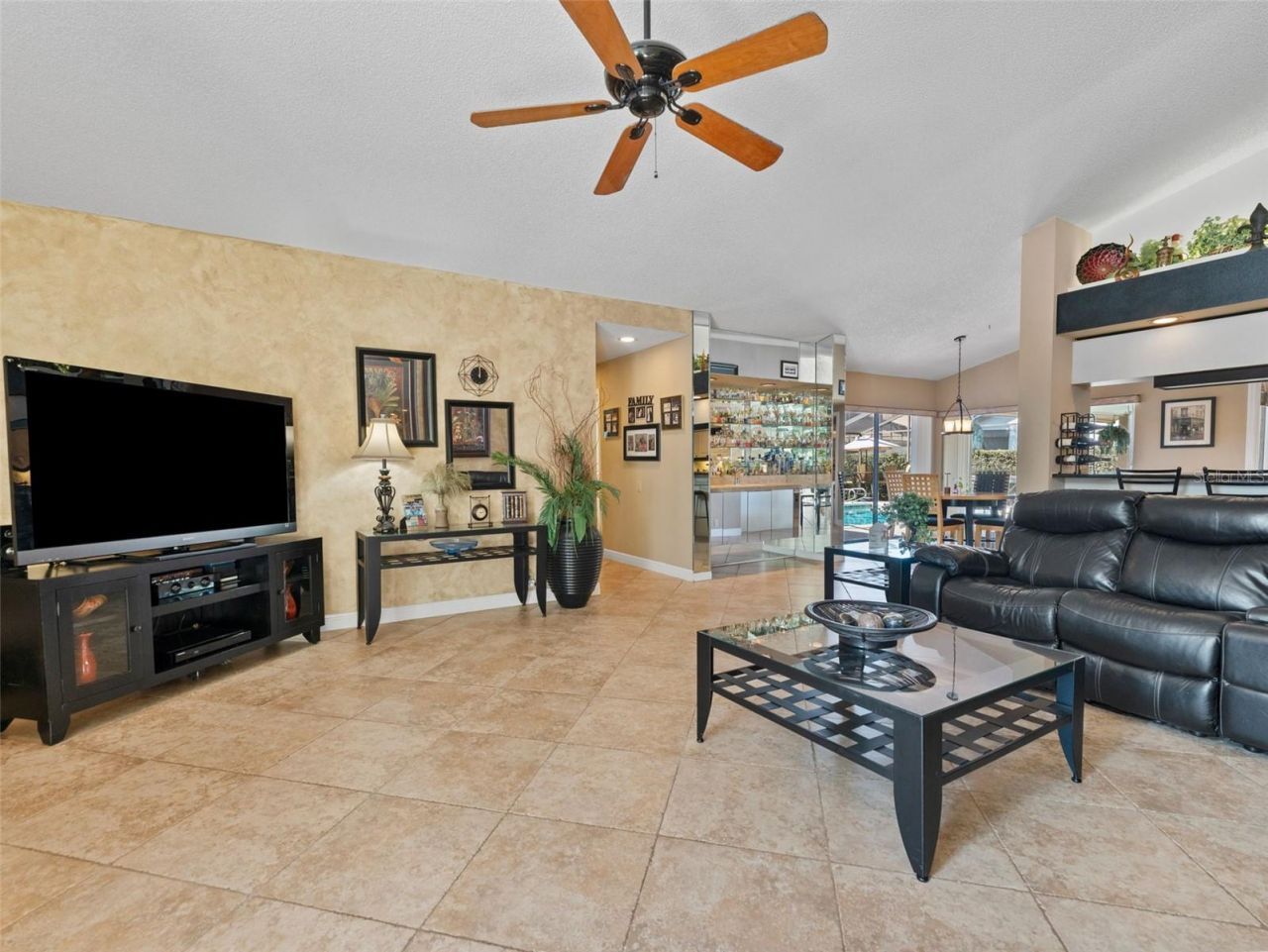 4830 Longwater Way, Tampa, FL 33615 Photo