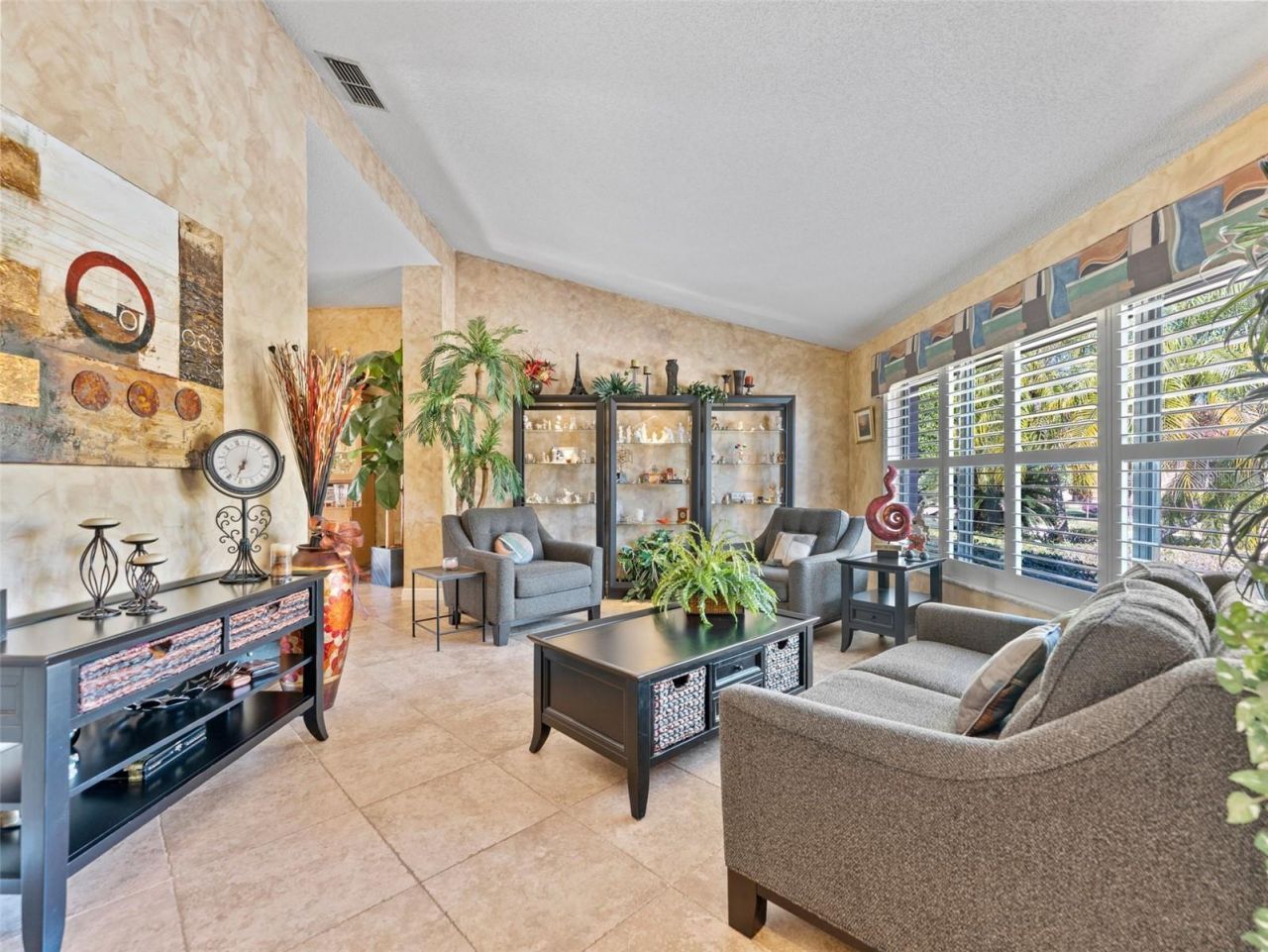 4830 Longwater Way, Tampa, FL 33615 Photo
