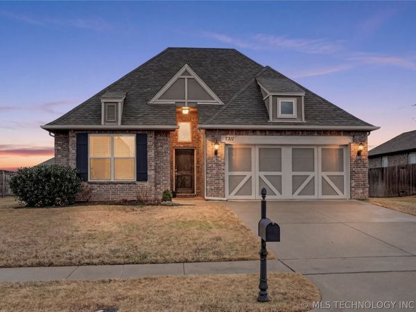7311 E Oak Ridge Street , Broken Arrow, OK 74014