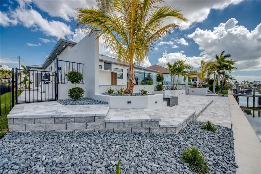 5310 Bayview Ct, Cape Coral, FL 33904 Photo