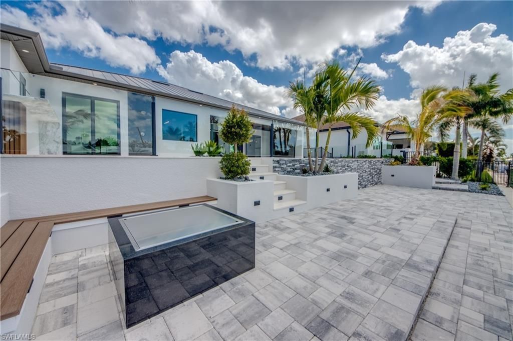 5310 Bayview Ct, Cape Coral, FL 33904 Photo