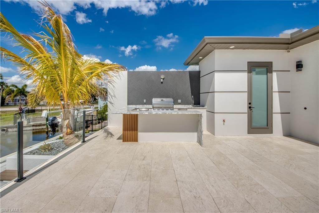 5310 Bayview Ct, Cape Coral, FL 33904 Photo