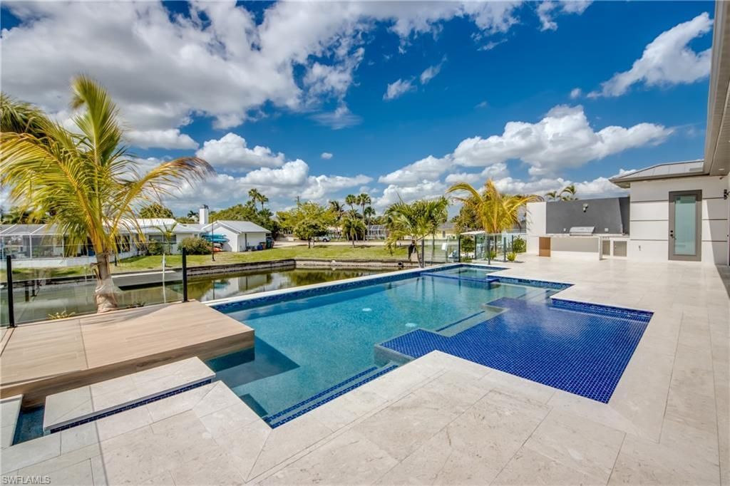 5310 Bayview Ct, Cape Coral, FL 33904 Photo