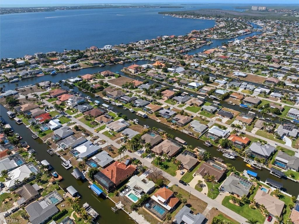 5338 Del Monte Ct, Cape Coral, FL 33904 Photo